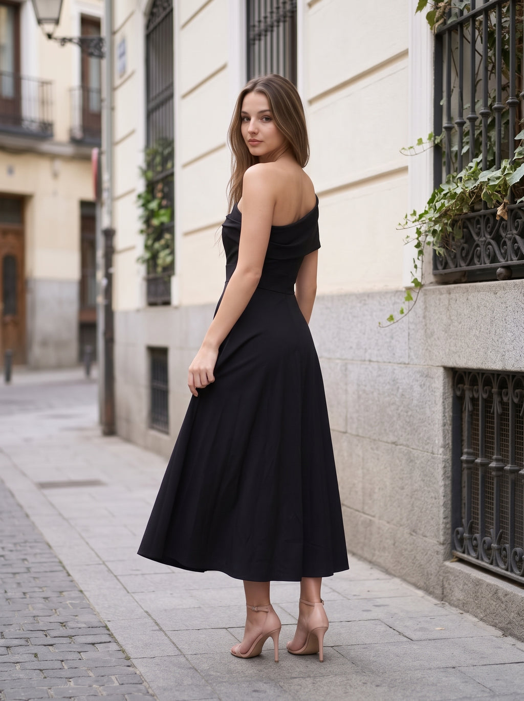 Vestido Escarlata Negro