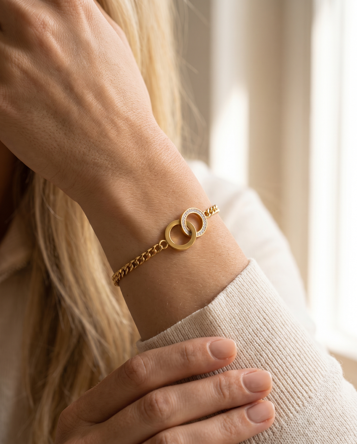 Interlock Circle-Pulsera